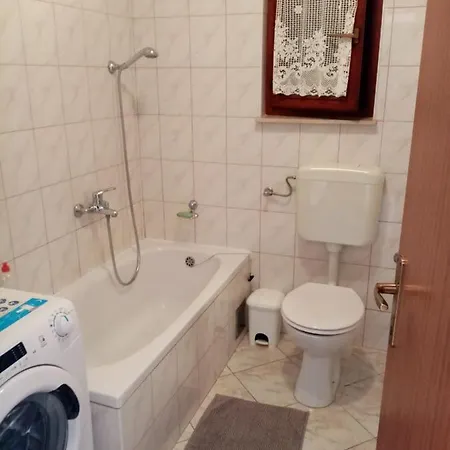 Park Apartment Pridraga